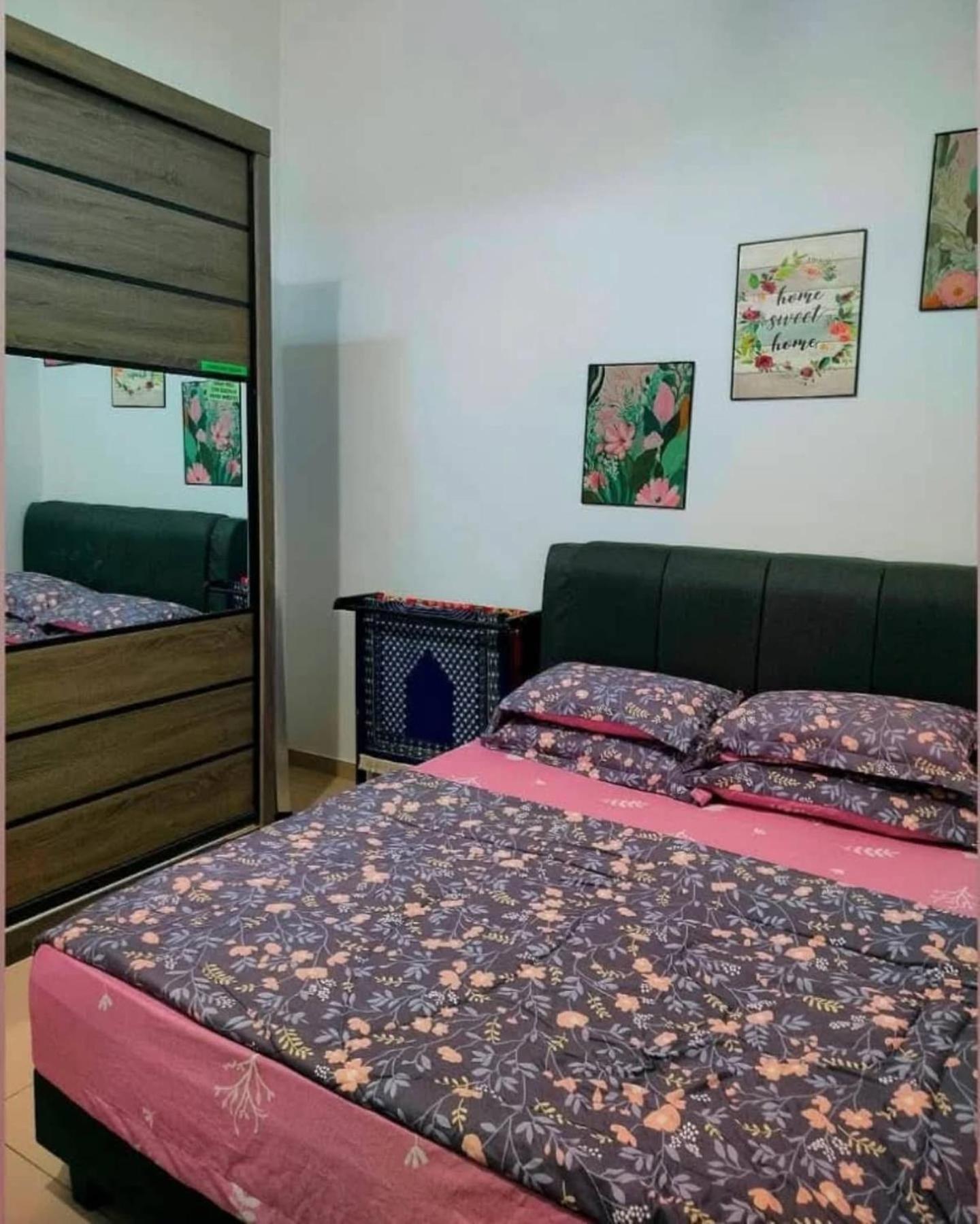 Aiman'S Rose Homestay Teluk Panglima Garang Ngoại thất bức ảnh